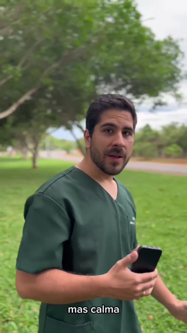 Veterinário da Vetier compartilhando orientações de saúde
